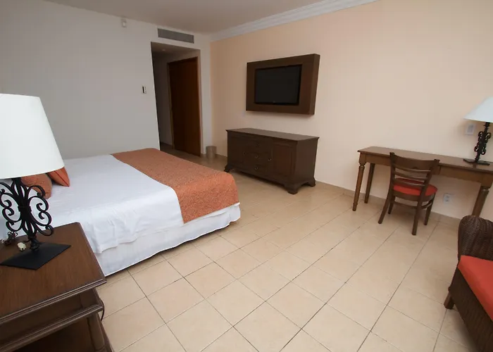 Resort Royal Solaris Cabos